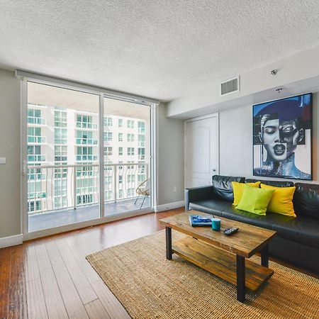 Amazing 3 Bedroom Condo At Brickell With Pool Miami Luaran gambar